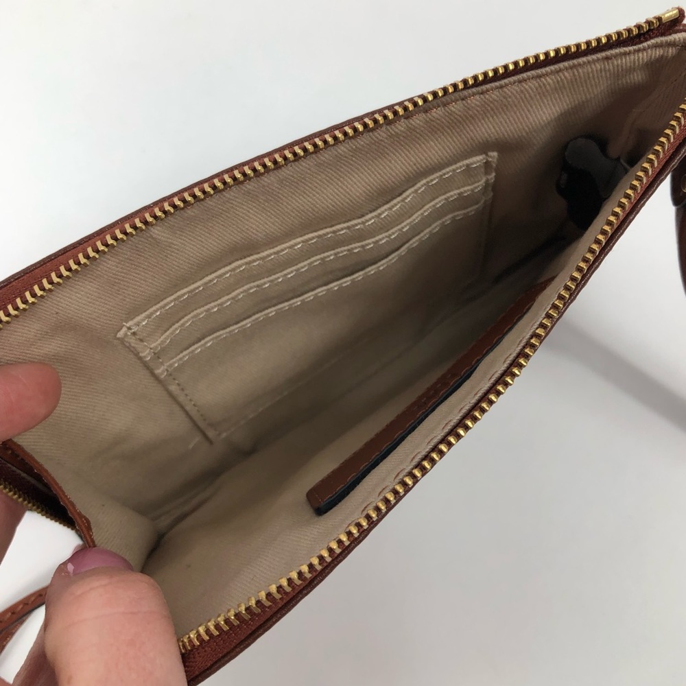 Frye NWT Paige Leather Wristlet Cognac Brown - Picture 8 of 8